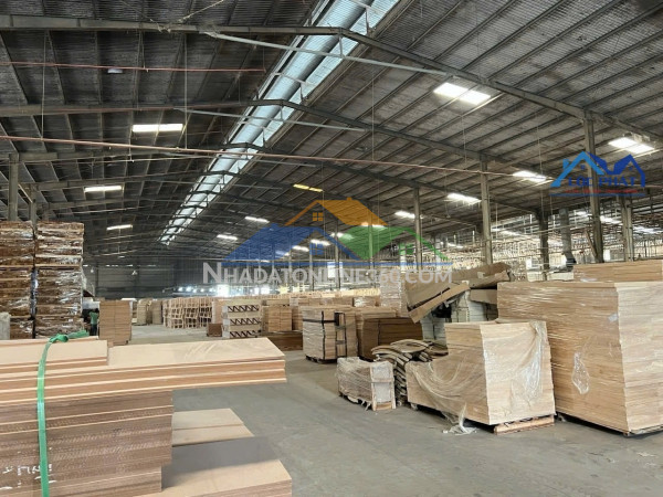 Bán nhà xưởng 57.000m2 đất SKC gần kcn Tân Uyên Bình Dương giá...