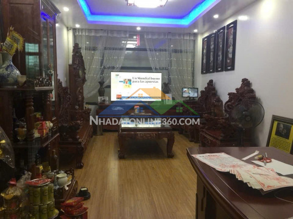 Cần bán nhà mặt tiền trung tâm phố vũ đình tụng, phường thạch bàn, quận long biên, hà nội