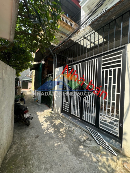 Nhà dân ngọc thụy 5 tầng mới xây ô tô vào cửa