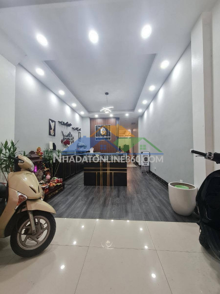 Bán nhà hàng vải, 100m2, 5 tầng, mặt tiền 4.5m, 59.5 tỉ, kinh doanh homestay, khách sạn