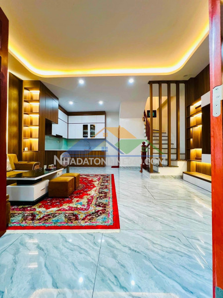 Bán nhà vân hồ, 40m2, 5 tầng thang máy mới đẹp, mặt tiền 4.5m, 13.9 tỷ