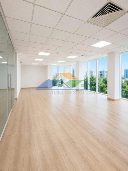 Văn phòng 441m² - q.1 - trần cao 4m -  gần diamond plaza và nhà thờ...