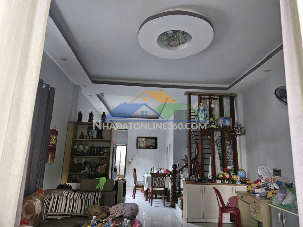 Bán nhà 2 tầng 116m2 trung tâm thủ dầu một,shr đường ô tô,gần mầm non việt mỹ