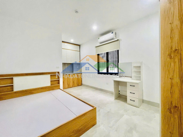 Cho thuê ccmn 24m giá rẻ 3tr6 thoáng sáng đẹp ngõ 250 phan trọng tuệ, thanh trì