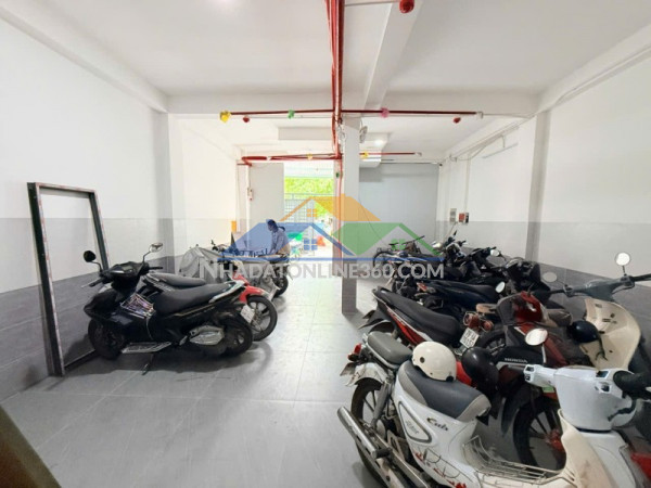 Bán nhà 120m2, 6 tầng, mặt tiền đường 475, phước long b, q9,...