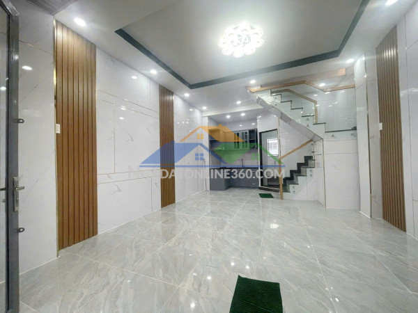 Nhà cách mặt tiền đặng chất 3 căn p.chánh hưng p2q8