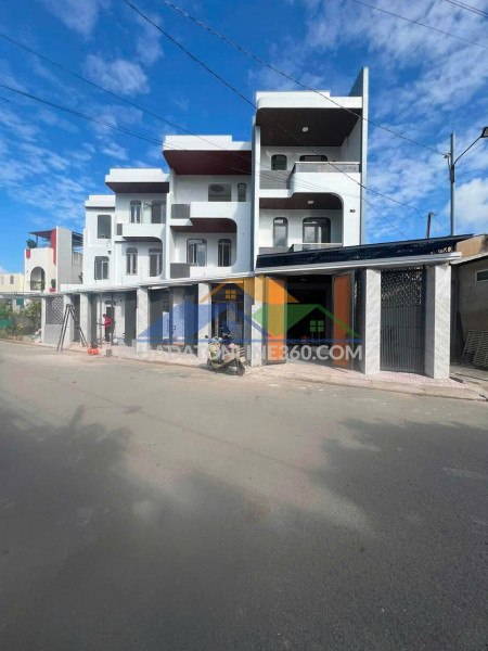 Nhà đẹp 2 lầu khu dân cư p hóa an cũ giá bán 5,5 tỷ thương lượng