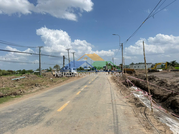 Bán nhà vườn gần 1.900m2 - thổ cư hơn 1.600m2 - view sông vàm cỏ tây - giá 5,9 tỷ