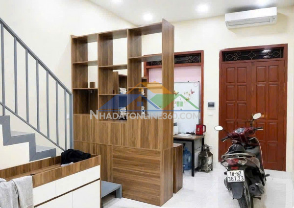 Bán nhà đẹp ngọc thụy- ngõ nông- oto-42m 4 tầng 4 ngủ nỉnh 7 tỷ(tl)