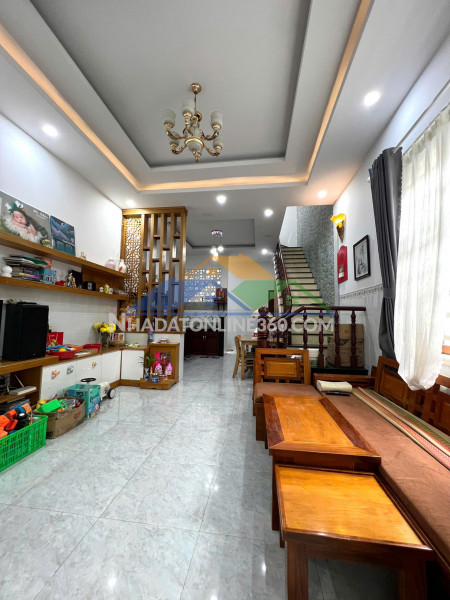 Bán nhà mới trệt lầu mặt tiền kd 5 x16 ngay trung tâm lái thiêu thuận an chỉ 4ty7