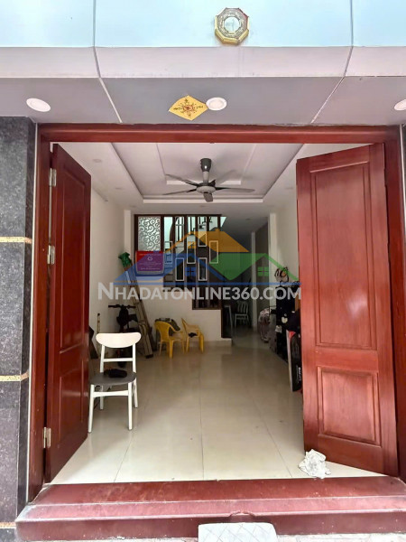 Cho thuê nhà nguyên căn ngõ 1xx nguyễn hoàng – nam từ liêm  40m²...