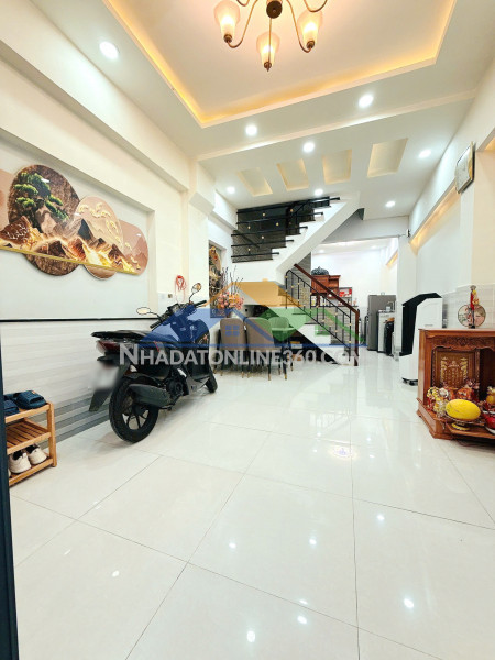 Nhà 1 lầu còn mới 3.5x9.35m dương bá trạc p1q8 (p.chánh hưng)