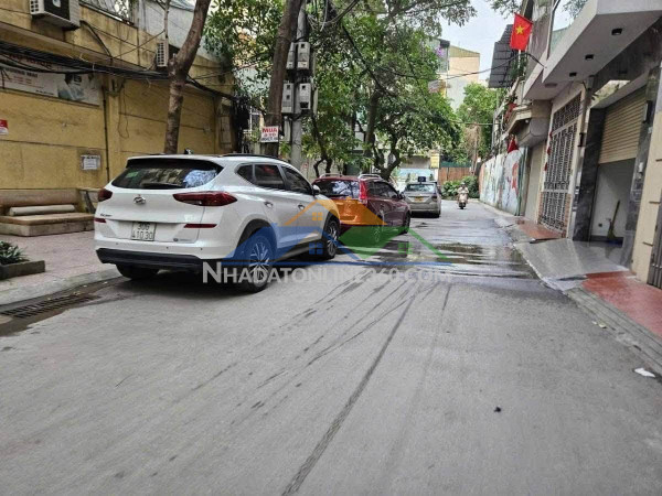 Tòa văn phòng mặt phố vương thừa vũ – 160m² – mt 9m – 9 tầng – 1 hầm – 3 thoáng – vỉa hè – kinh doanh