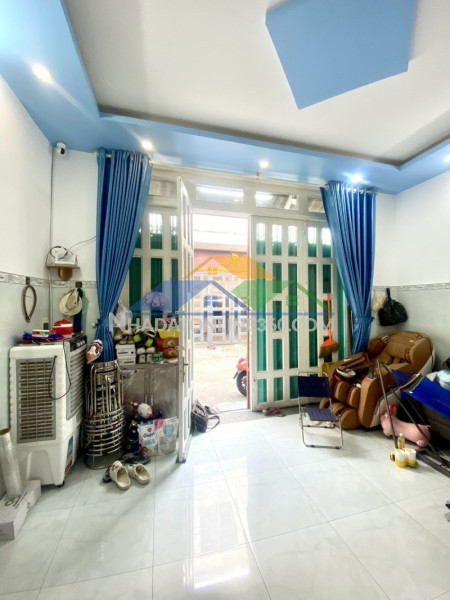 Giảm 800 triệu, nhà 2 tầng cây keo, tam phú 52m², hẻm ô tô, 5.3 tỷ