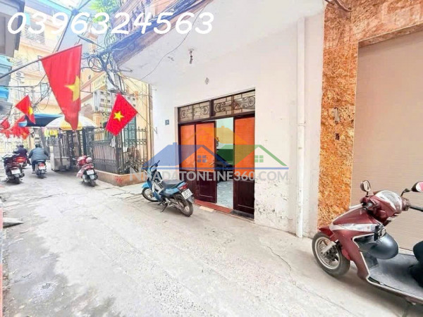 Chính chủ gửi bán nhà phố trần quốc hoàn – cầu giấy 5 tầng lô góc, ô tô vào nhà, cách phố 1 nhà, 15.6 tỷ