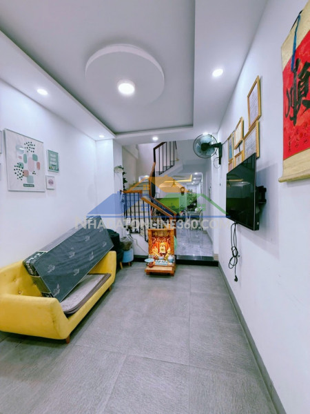 Sau mặt tiền hàm nghi, 41m2, 3.5 tầng, 4pn khép kín, dòng tiền 18tr/tháng, giá 4.2 tỷ