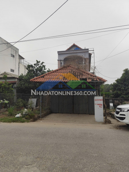Vị trí đẹp - chính chủ  bán nhà mặt phố đường dt 382  –...