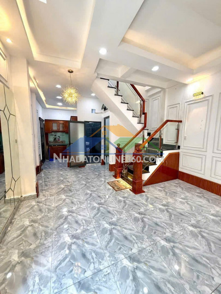 Nhà mới 2 tầng (ngang 8.6m) hẻm thẳng hoàng sĩ khải ngay chợ bình đông p14q8. giá: 4.38 tỷ