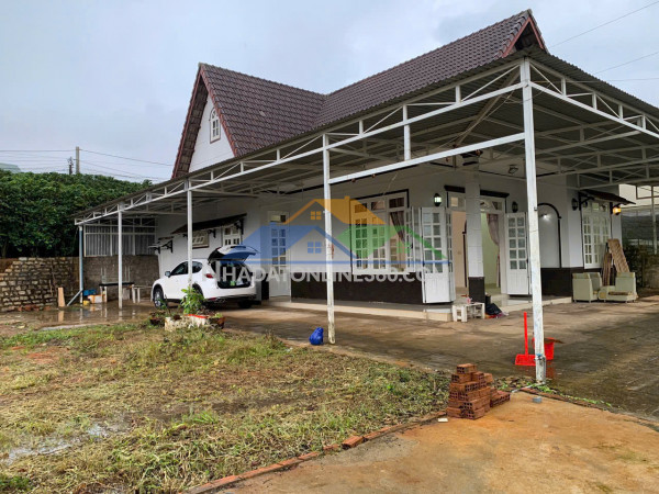 Cho thuê nhà sân vườn gần 1000m2 mặt tiền quốc lộ 20 giá 18 triệu tại xuân thọ đà lạt lâm đồng
