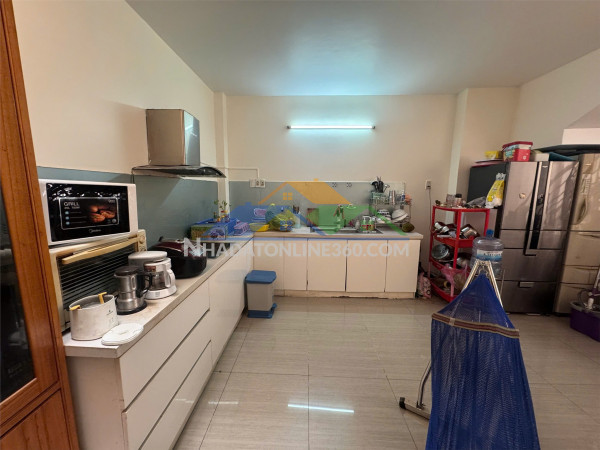 Nhà mặt tiền đường 10m – 48m2 – 3 tầng + sân thượng – 3pn – 3wc – 8,8 tỷ tl – sát đh văn lang, cách dương quảng hàm 100m!