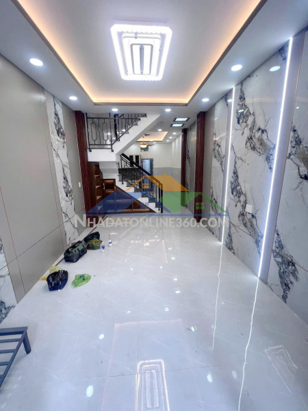Nhà mới 5 tầng hẻm thông đường tùng thiện vương p12q8. giá: 4.98 tỷ