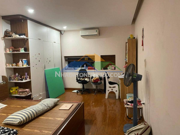 Bán nhà mặt phố hàng da, 30m2, 4 tầng, 16.5 tỉ, vỉa hè, cho thuê 20tr/tháng