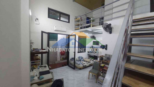 Bán đất tặng nhà ngô gia tự- việt hưng- 31m 2 tầng 2 ngủ hơn 3 tỷ(tl)