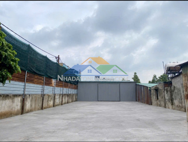 Cho thuê xưởng ngay chợ đầu mối hóc môn giá hơn 10 triệu/tháng