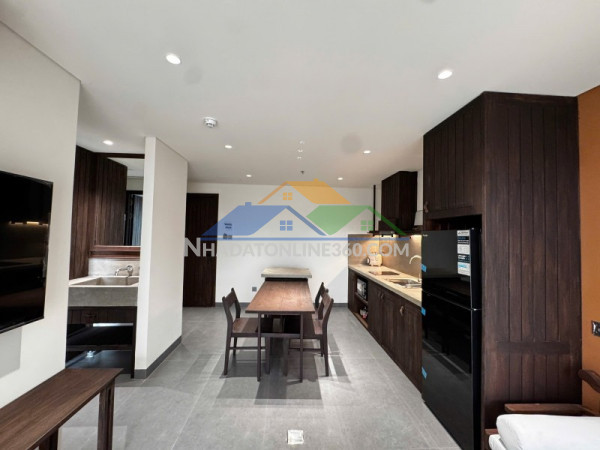 Bán tòa căn hộ lô góc phạm vấn, 178,3m², 16 phòng, doanh thu 350 triệu/tháng, 69 tỷ