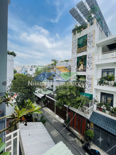 Đối diện sân golf tân sơn nhất - 74m² - 4 tầng - hẻm xe hơi...