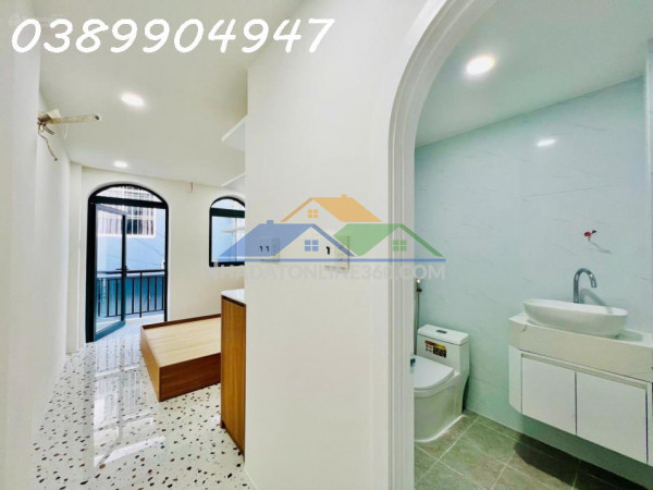 Nhà 2 tầng new, hẻm hùng vương, cách biển trần phú: 300m giá:...