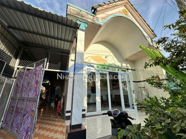 Hot hot - chính chủ cần bán nhà khu dân cư chợ vàm rầy, bình...