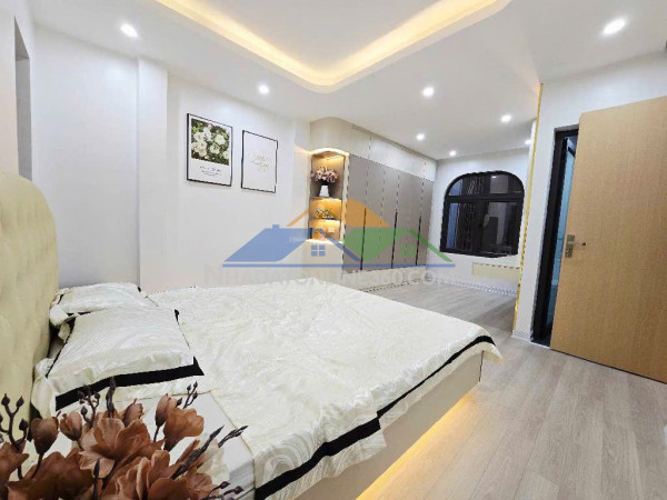 Bán nhà riêng giáp nhị – hoàng mai  35m² x 6 tầng – full nội thất – ô tô đỗ cửa – 9.6 tỷ
  lh0326213286