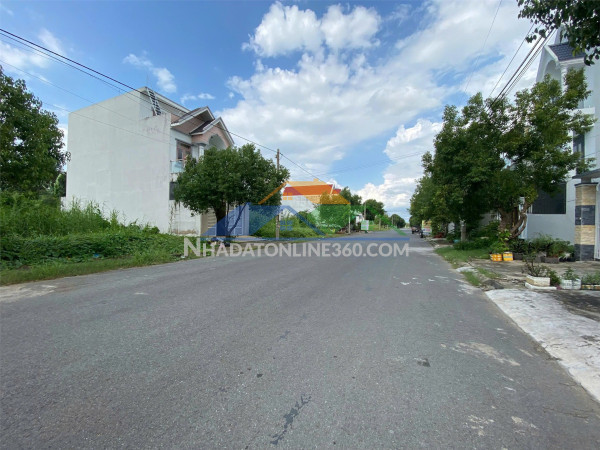 Đất đẹp- giá tốt chính chủ bán nhanh lô đất đầu tư là sinh lời tại huyện cần giuộc tỉnh long an