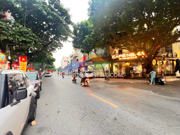 Mặt phố vip nguyễn sơn long biên 76 tỷ 160m xây 6 tầng kinh doanh