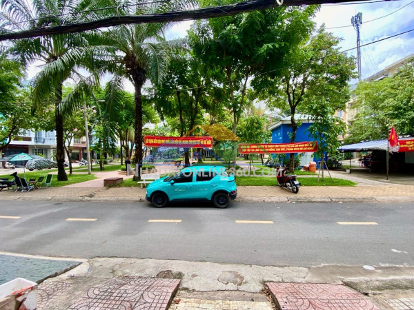 Bán nhà mặt tiền kdc bông sao, p.5 q.8 - 4x16 - 4 tầng -6pn- nhỉnh 11 tỷ - 0784968131
