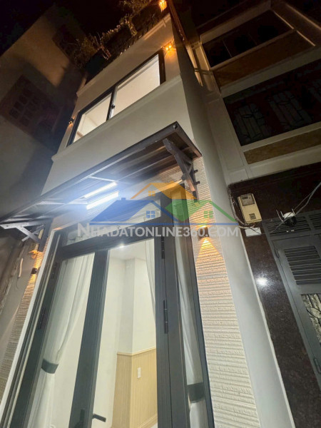 Bán nhanh nhà có doanh thu sẵn 15 triệu/ tháng tại đường nguyễn thượng hiền, phường bàn cờ, quận 3