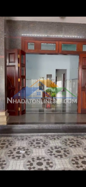 Cần bán nhà mặt tiền trung tâm thị trấn long điền - bà...