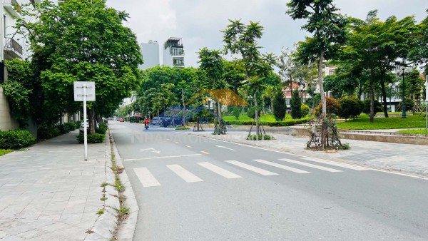 Chung cư mini ngọc thuỵ, 7 tầng thang máy,16 phòng khép kín, dòng...