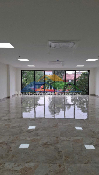 Bán nhà hồ tùng mậu giao hoàng quốc việt kéo dài 45m2x7t,...