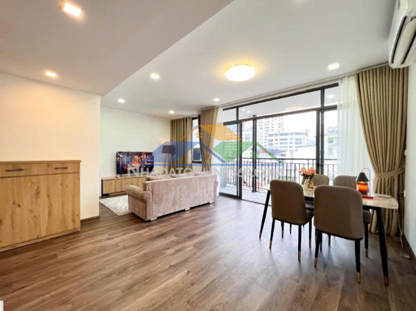 Cho thuê 2pn vip thoáng & full đồ đẹp ngõ 535 kim mã, ba đình