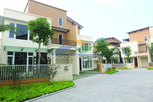 Nhà vườn việt hưng long biên 35 tỷ 105m ô tô vỉa hè
