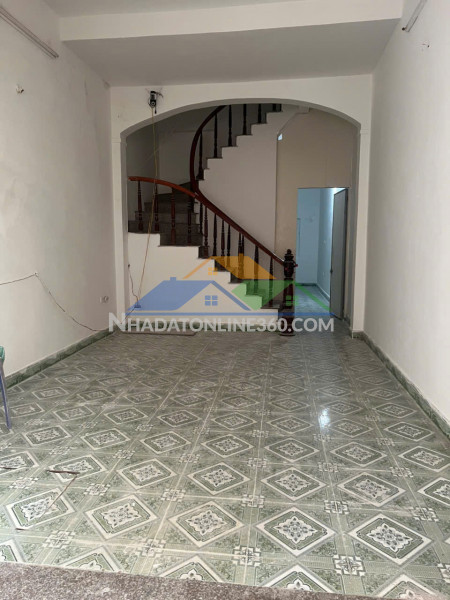 Cần cho thuê nhà 55m2 x 3 tầng ngay ngã 3 xa la, hà đông