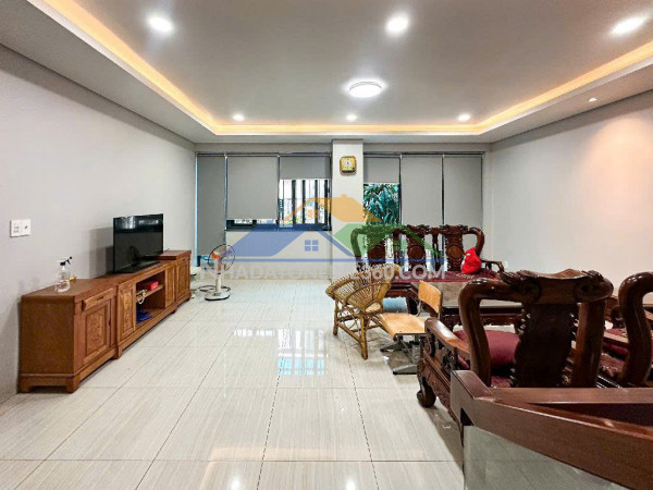 Bán nhà 1 trệt 1 lửng ở ngay – hẻm ô tô thông tứ hướng – gần 70m2 – chỉ 3 tỷ nhỉnh