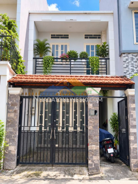 Ngay chợ tân hương - hxh - 2 tầng 80m nở hậu - sẵn doanh thu nhỉnh 6 tỷ
