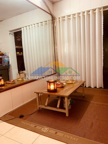 Nhà chính chủ- giá ưu đãi cần bán căn nhà ống 2 phòng thông nhau tại quận long biên , hn