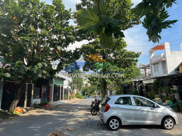 Cho thuê nhà 1 trệt 1 lầu 100m2  tại tân phong, biên hòa giá thuê 8tr/tháng