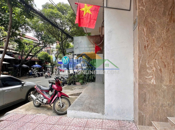 Cho thuê 2 mặt bằng kinh doanh tại tân phú và bình tân - mới đẹp, lối đi riêng - vị trí thuận tiện