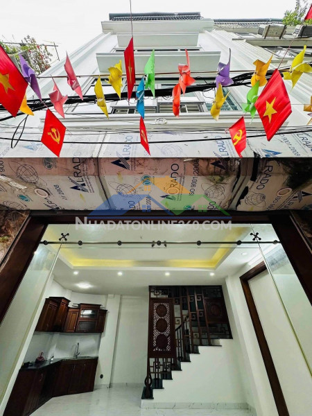 Nhà lô góc hoàng hoa thám – 43m² – mt 5,6m – 5 tầng – ngõ...