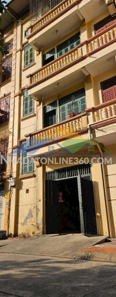 Cho thuê gấp nguyên căn hồng mai 40m, 4 tầng, mặt tiền 5m, 13.5tr/th hai bà trưng.
